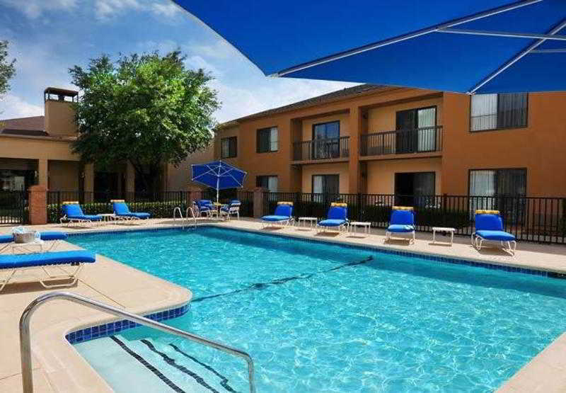 Courtyard Fort Worth University Drive Bagian luar foto